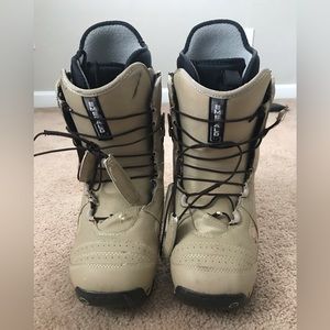 Womens Burton snowboard boots